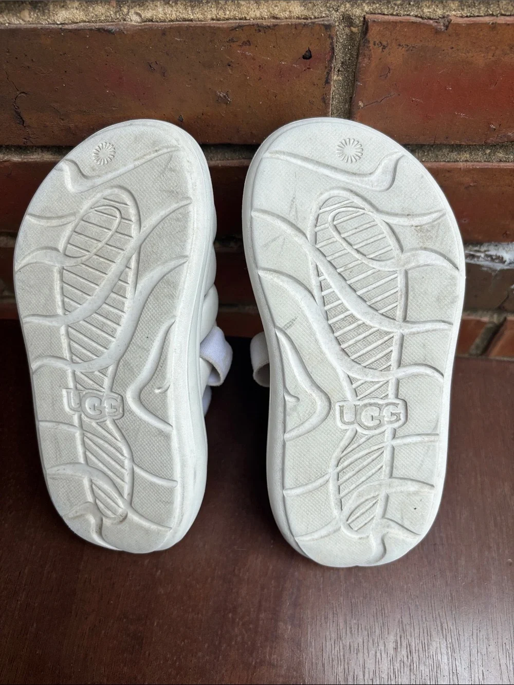 UGG Sport Yeah Kids White Slip-On Foam Sandals with Back Strap